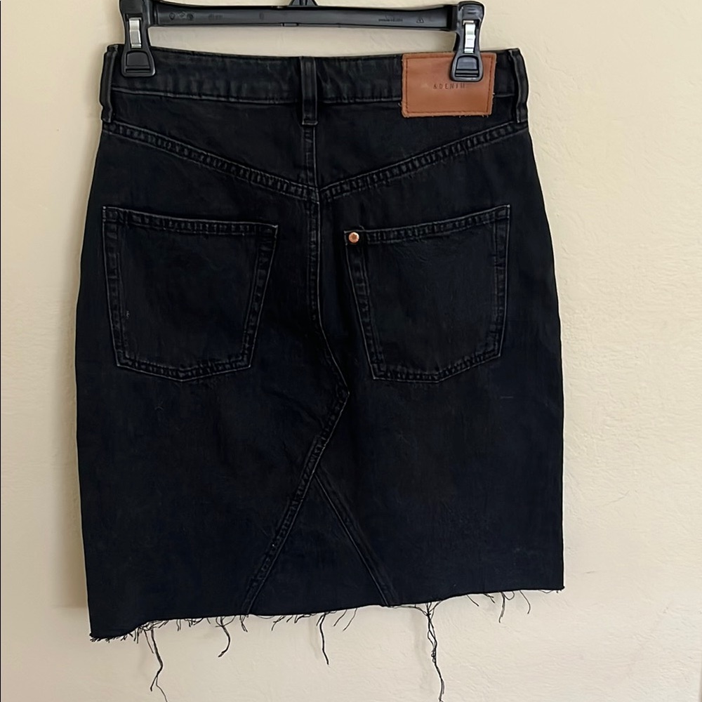 Knee-Length Black Denim Skirt - Picture 3 of 7